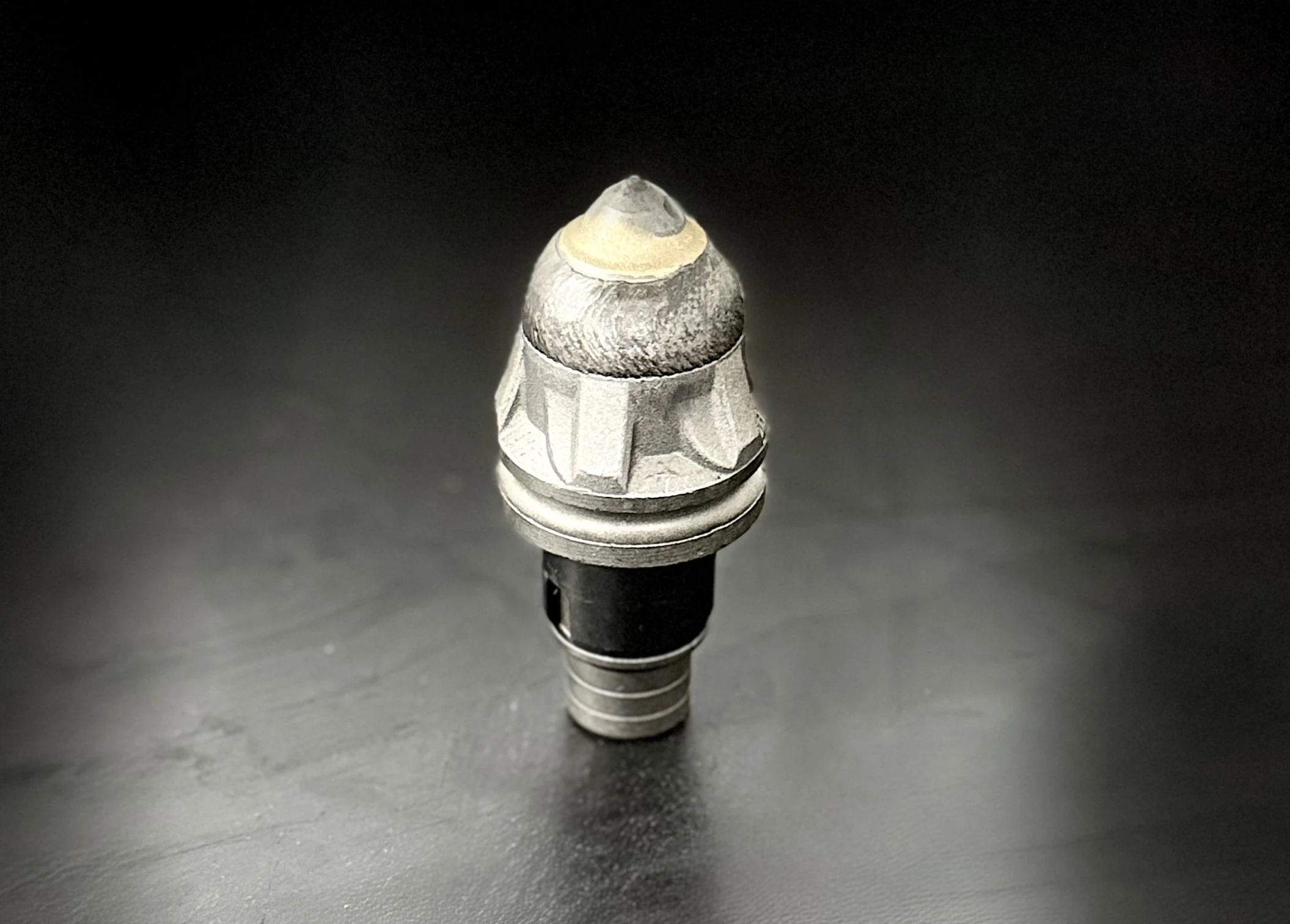 38'Lik Takviyeli Ağır Hizmet Elmas Uç1